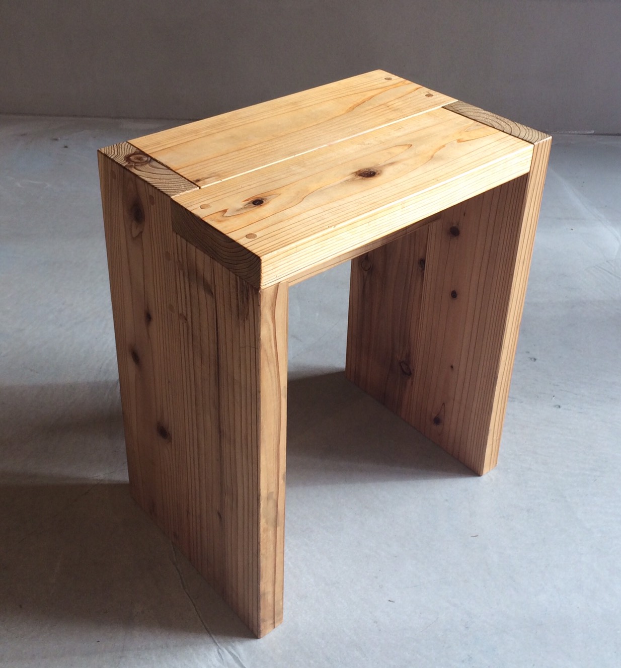 くらしのつくれる木の家具ワークショップ【親スツール】